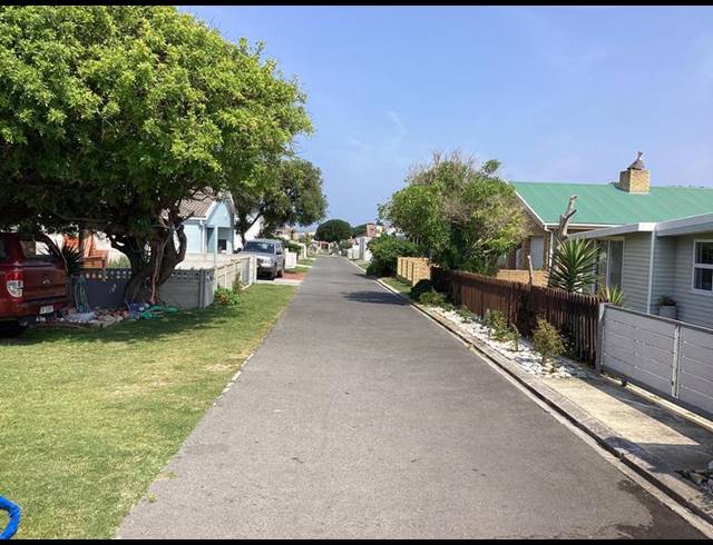 2 BEDROOM HOUSE FOR SALE IN PEARLY BEACH